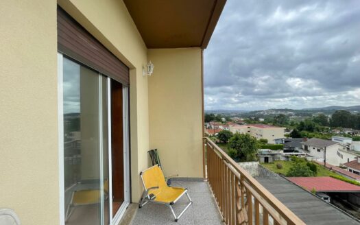 APARTAMENTO T3 EM LOUSADA