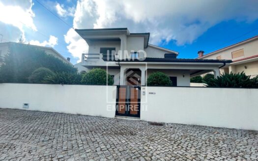 MORADIA ISOLADA – LOUSADA