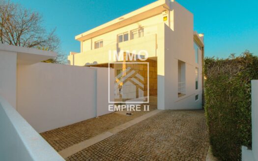 MORADIA ISOLADA T3 EM PAREDES