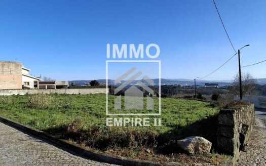 TERRENO COM VIABILIDADE DE CONTRUÇÃO DE 2 MORADIAS