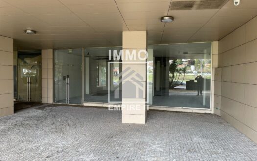 LOJA NO CENTRO DE PAÇOS DE FERREIRA